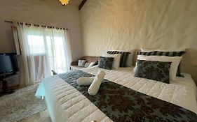 Suítes - Casa Jardim Chapada Hotel 4*